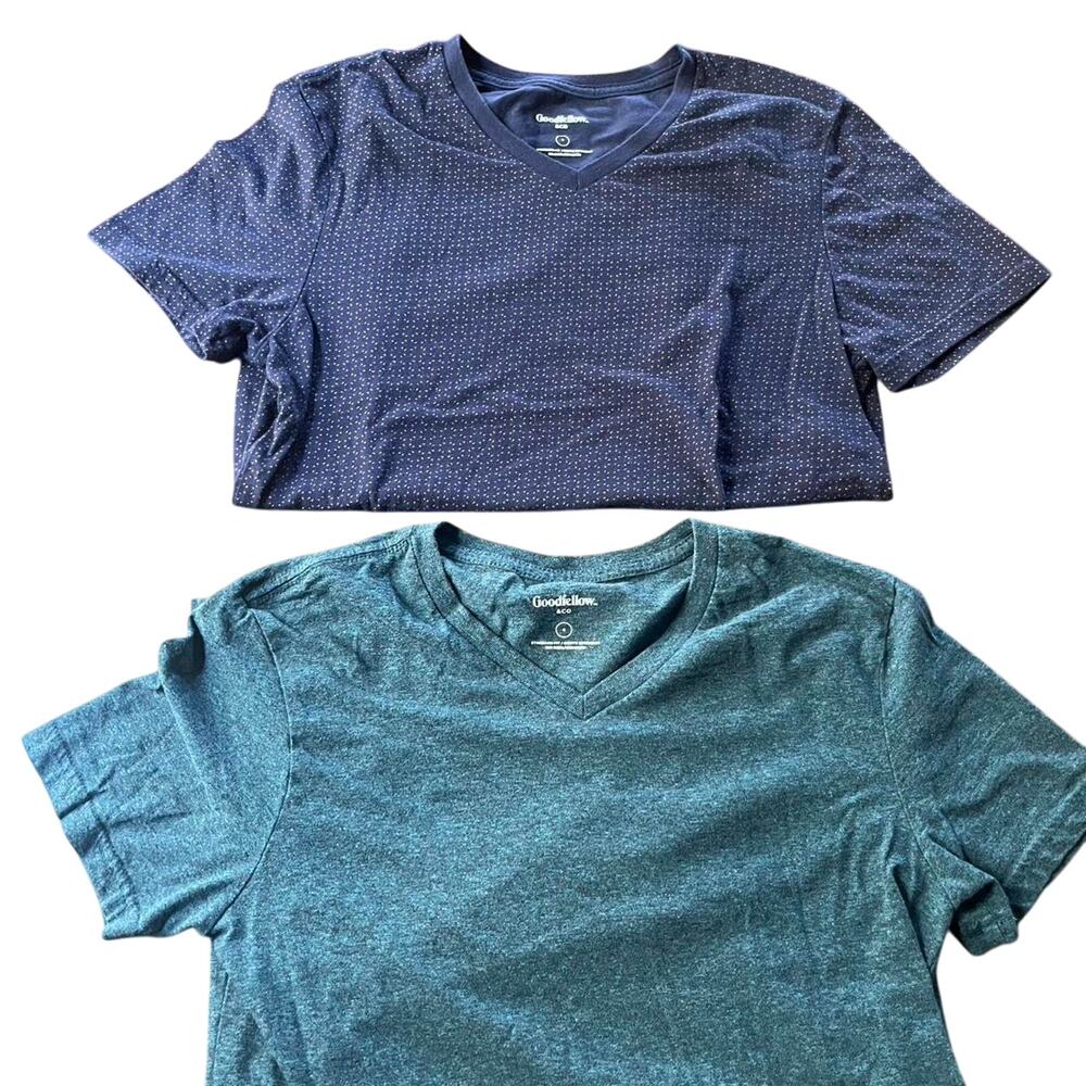 Goodfellow & Co V-Neck Shirt Bundle (Men’s Small) – 2 Pack